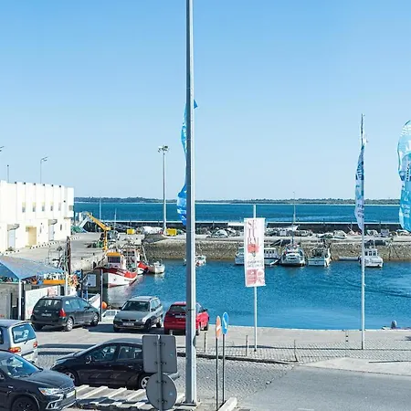 Waterfront Living - Stunning Sea And Ocean Views Apartman *